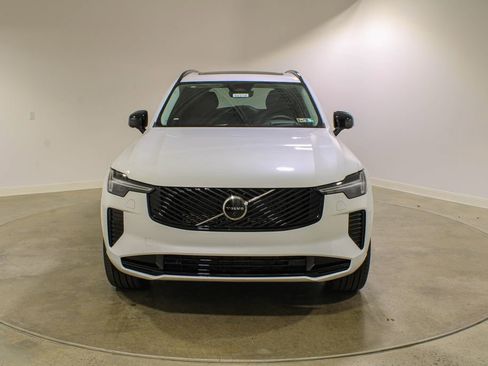 New 2026 Volvo XC90 B6 Ultra w/ Protection Package AWD/4WD image 8