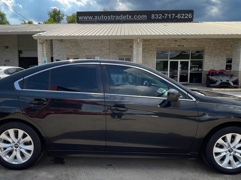 Used 2017 Subaru Legacy 2.5i Premium image 8