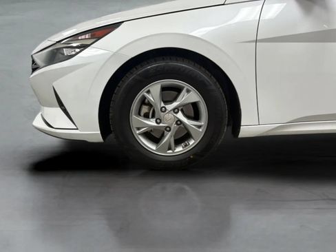 Used 2022 Hyundai Elantra SE FWD image 26
