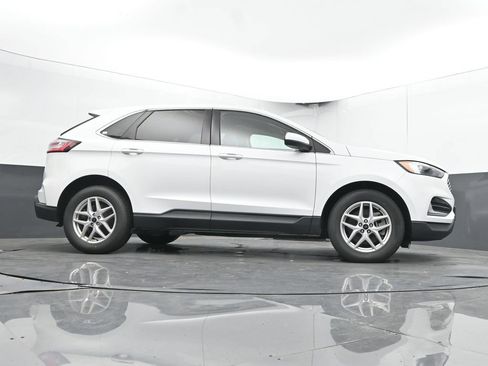 Used 2024 Ford Edge SEL AWD/4WD image 44