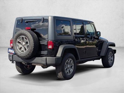 Used 2017 Jeep Wrangler Unlimited Rubicon w/ Connectivity Group image 5