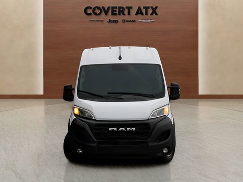Used 2025 RAM ProMaster 2500 w/ Convenience Group FWD image 8