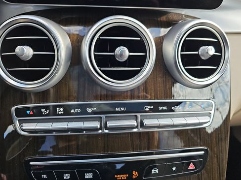 Certified 2021 Mercedes-Benz GLC 300 image 23