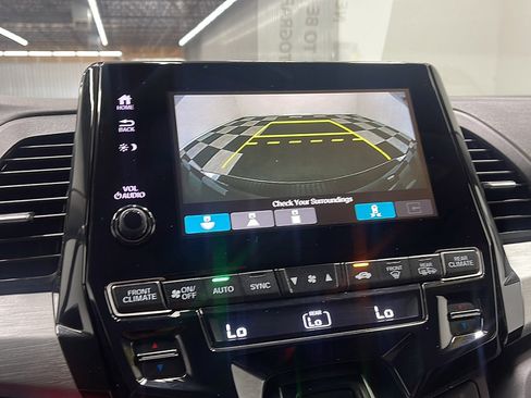 Used 2020 Honda Odyssey Touring image 9