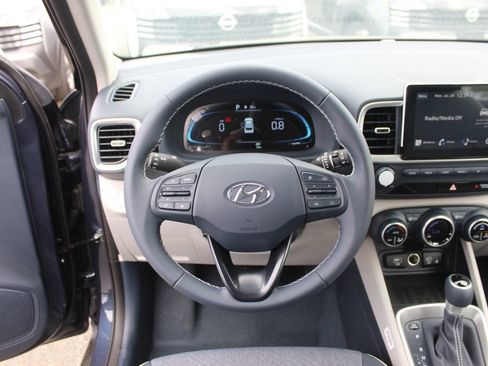 New 2026 Hyundai Venue SEL FWD image 15