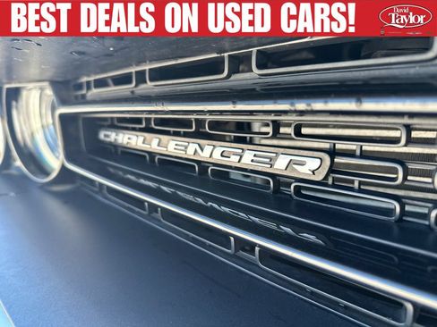 Used 2021 Dodge Challenger SXT RWD image 36