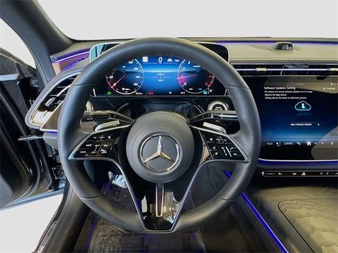Used 2024 Mercedes-Benz E 350 4MATIC Sedan image 11