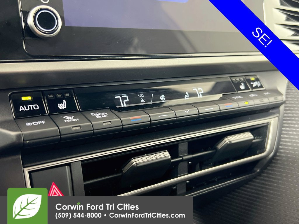 Used 2025 Toyota Camry SE w/ Convenience Package AWD/4WD image 8