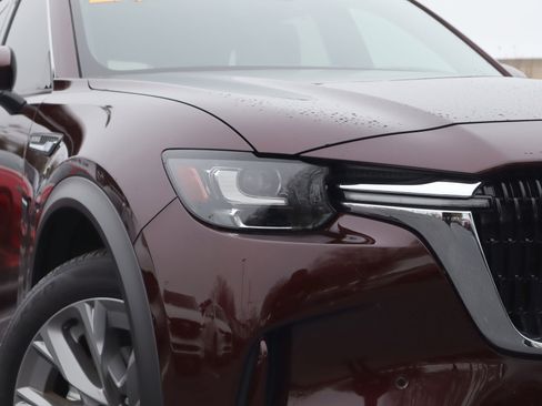 Certified 2025 MAZDA CX-90 3.3 Turbo w/ Premium Plus Pkg image 32