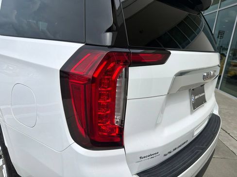 Used 2023 GMC Yukon XL Denali RWD image 15