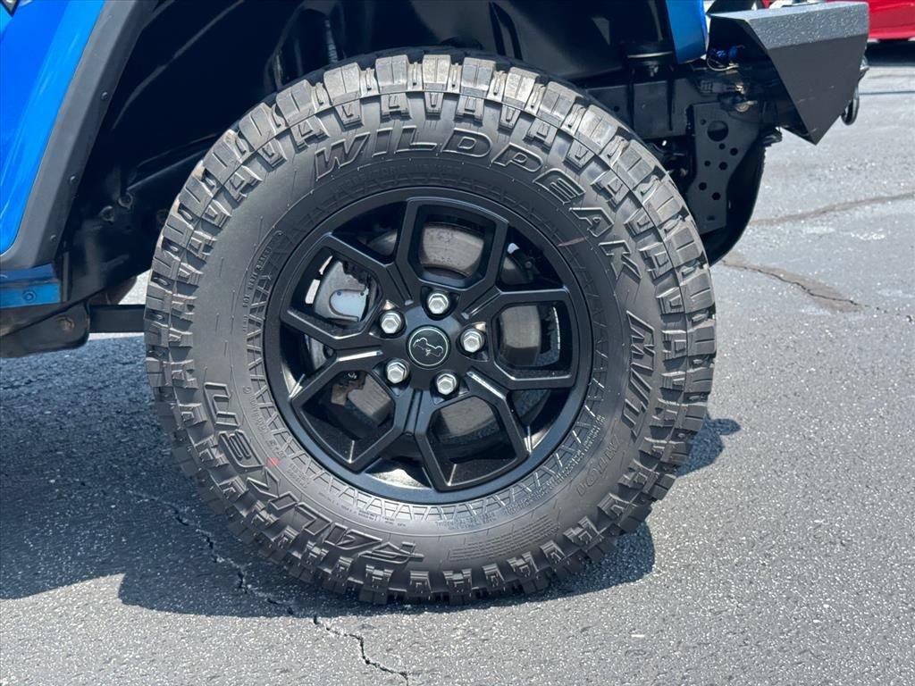 Used 2021 Jeep Gladiator Sport AWD/4WD image 9