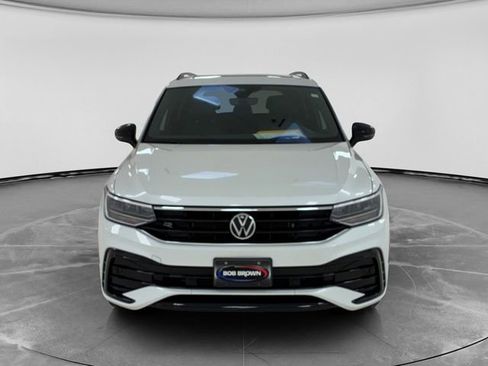 Used 2023 Volkswagen Tiguan SE R-Line AWD/4WD image 8