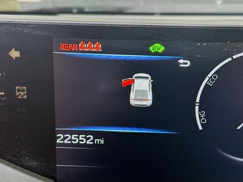 Used 2024 Toyota Prius LE image 19