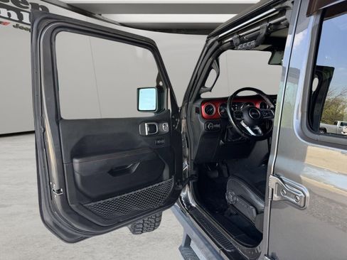 Used 2021 Jeep Wrangler Unlimited Rubicon AWD/4WD image 11