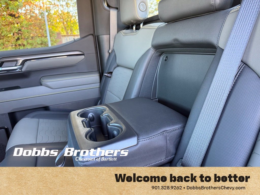 Used 2025 Chevrolet Silverado 1500 ZR2 w/ Technology Package AWD/4WD image 37