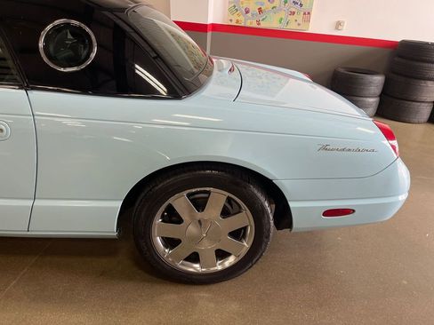 Used 2003 Ford Thunderbird image 71