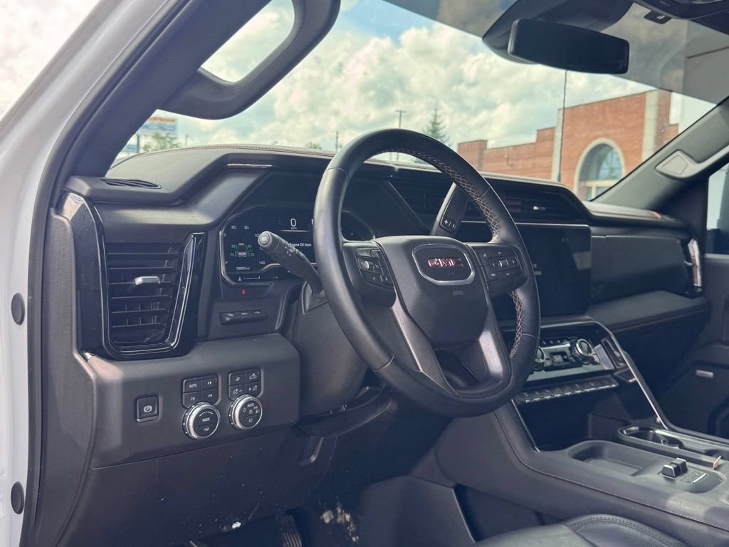 Used 2025 GMC Sierra 2500 AT4 AWD/4WD image 11
