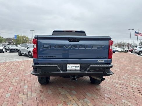 Used 2025 Chevrolet Silverado 2500 Custom w/ Custom Value Package image 30