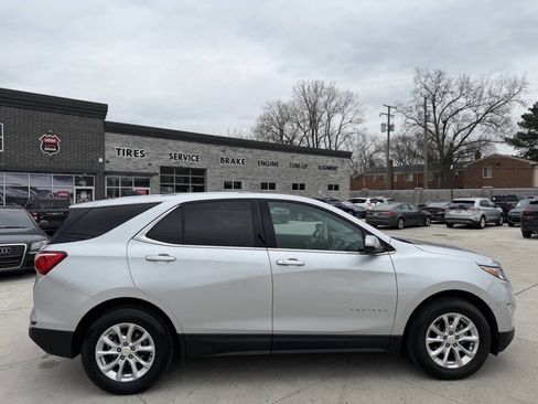 Used 2018 Chevrolet Equinox LT image 8