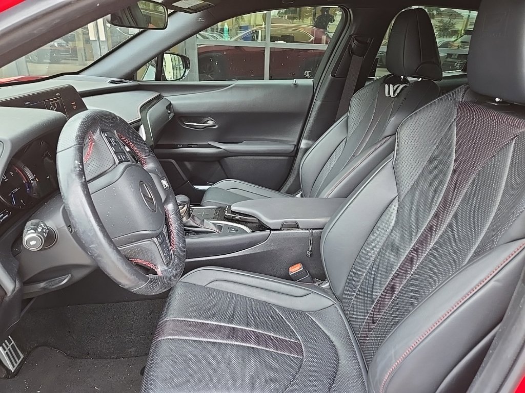Certified 2021 Lexus UX 200 F Sport w/ Accessory Package (Z2) FWD image 13