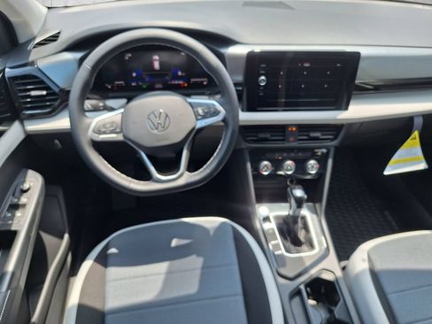 Used 2025 Volkswagen Taos S FWD image 9