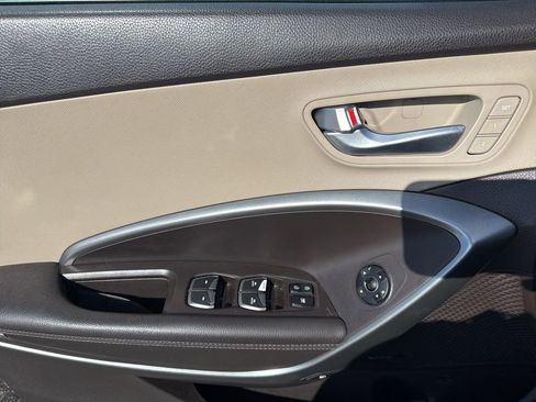 Used 2018 Hyundai Santa Fe Sport image 17