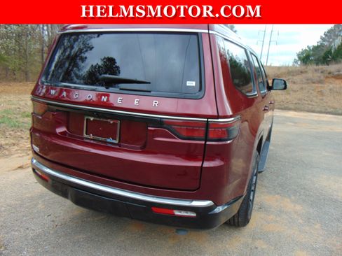 Certified 2025 Jeep Wagoneer 4WD image 21