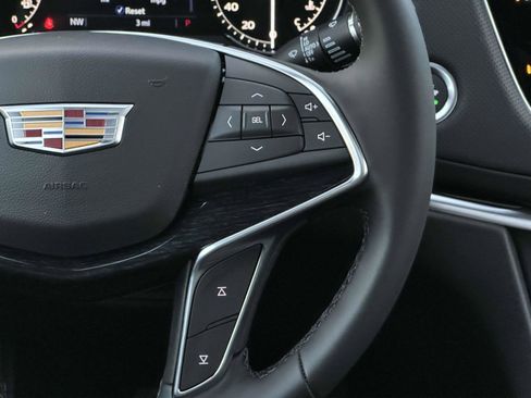 New 2025 Cadillac XT5 Premium Luxury w/ LPO, Floor Liner Package image 10