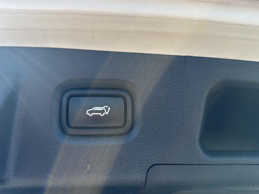 Used 2023 Hyundai Santa Fe Calligraphy FWD image 21