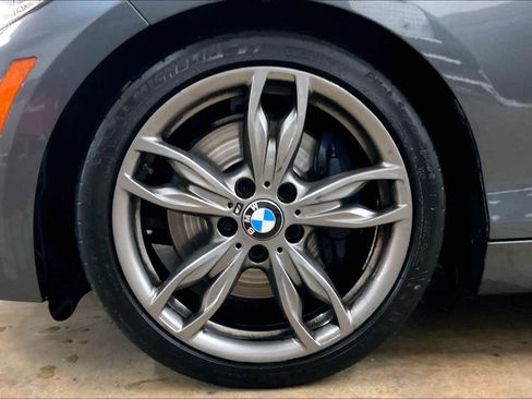 Used 2016 BMW M235i Coupe image 12