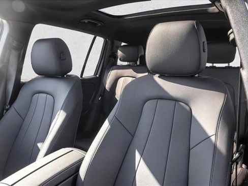 New 2026 Mercedes-Benz GLB 250 4MATIC image 12