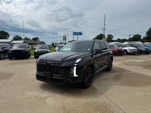 Used 2024 Hyundai Palisade XRT AWD/4WD image 3