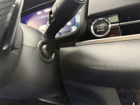 Used 2022 Mitsubishi Outlander SE image 31