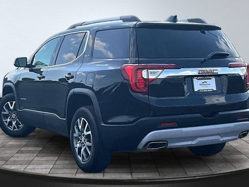 Used 2023 GMC Acadia SLT AWD/4WD image 12