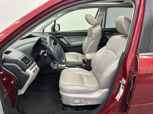 Used 2014 Subaru Forester 2.5i Touring AWD/4WD image 9