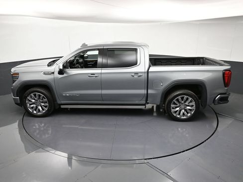 Certified 2023 GMC Sierra 1500 Denali w/ Denali Reserve Package AWD/4WD image 16