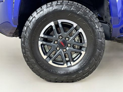 Certified 2025 Toyota Tacoma TRD Sport w/ TRD Sport Premium Package AWD/4WD image 26