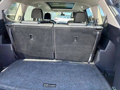 Used 2023 Volkswagen Atlas SE w/ Panoramic Sunroof Package AWD/4WD image 11