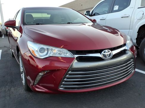 Certified 2017 Toyota Camry XLE FWD image 2