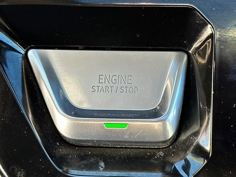 Used 2024 GMC Sierra 2500 Denali w/ Denali Reserve Package image 38