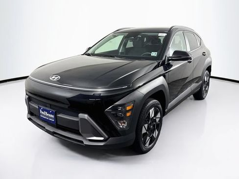 Certified 2025 Hyundai Kona SEL AWD/4WD image 4