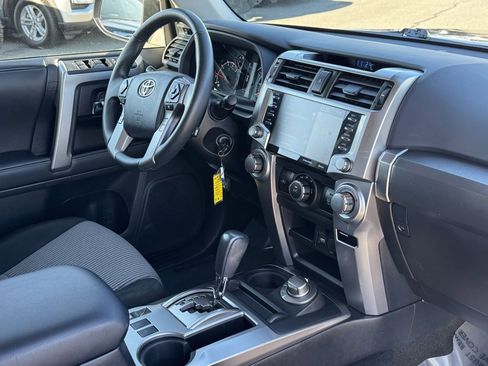 Used 2020 Toyota 4Runner SR5 image 9