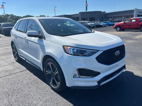 Used 2023 Ford Edge ST AWD/4WD image 3