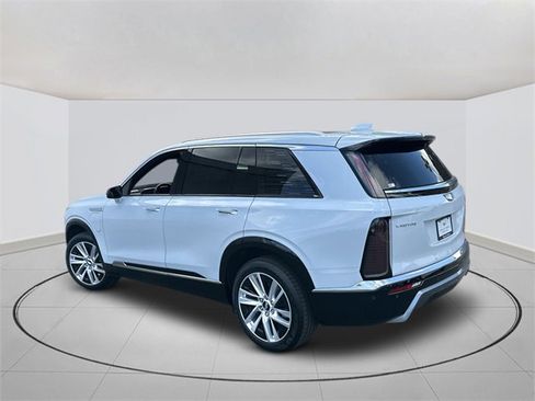 New 2026 Cadillac Vistiq Luxury image 3