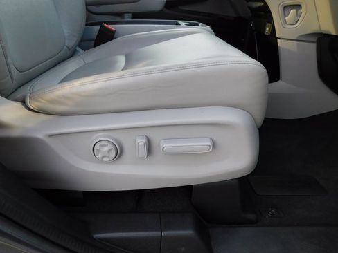 Used 2024 Honda Odyssey EX-L image 19