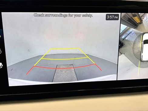 Used 2023 Hyundai Palisade Calligraphy image 23