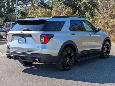 Used 2020 Ford Explorer ST w/ ST Street Pack image 5
