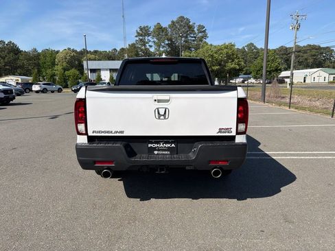 Certified 2023 Honda Ridgeline Sport image 6