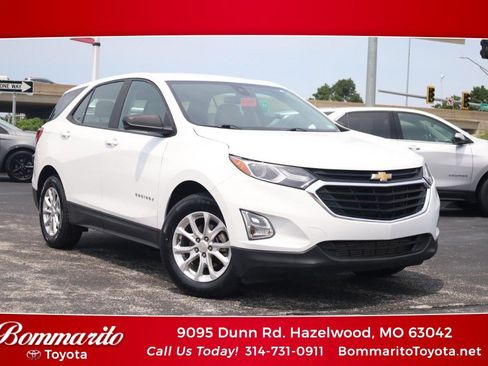 Used 2021 Chevrolet Equinox LS FWD image 1