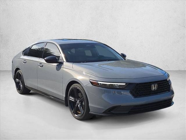 Used 2024 Honda Accord Sport image 3